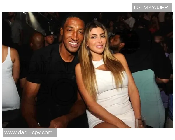 足球明星背后的美丽力量揭秘太太团的风采与魅力